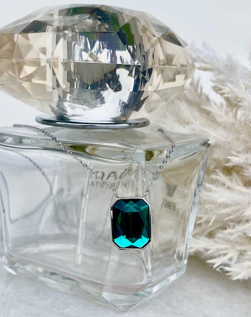 Radiant Crystal Ring - Emerald