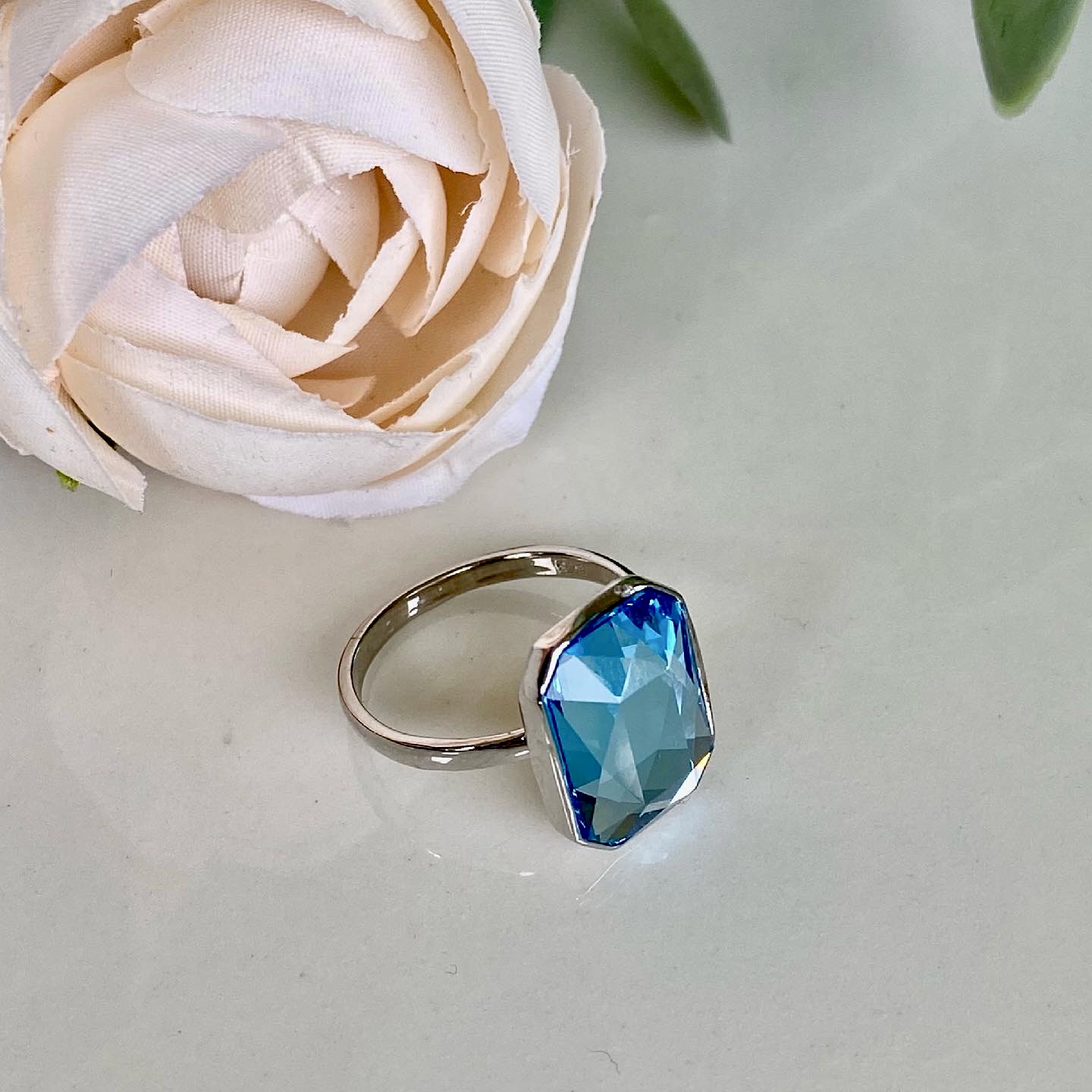 Radiant Crystal Ring - Aquamarine