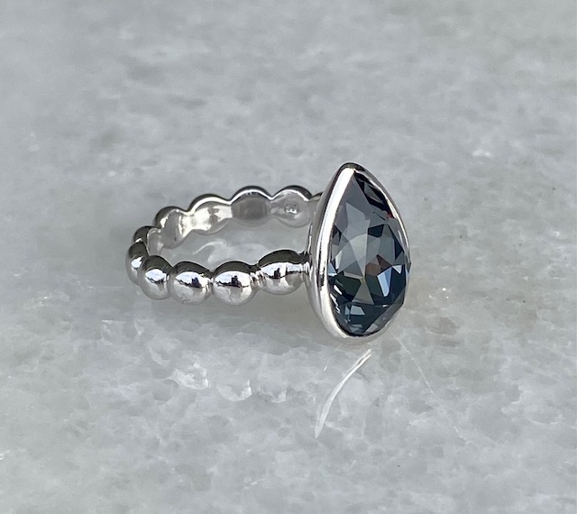 Pear Crystal Ring - Silver Night