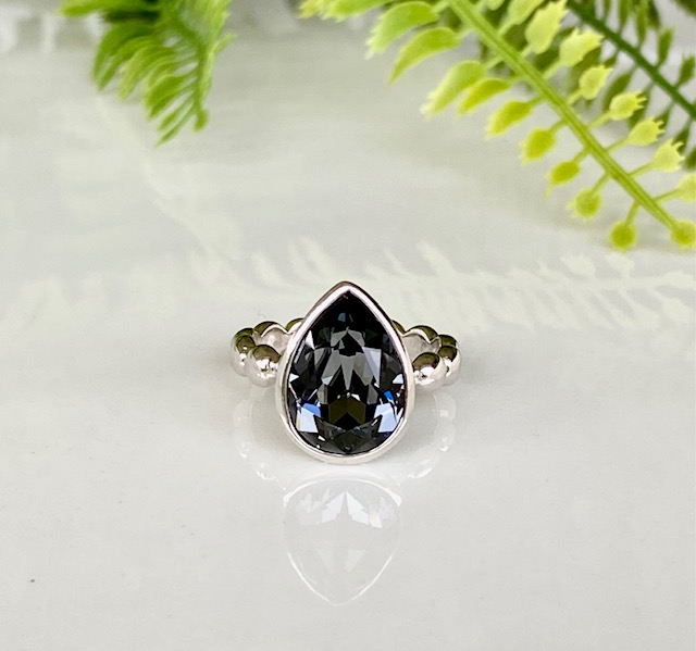 Pear Crystal Ring - Silver Night